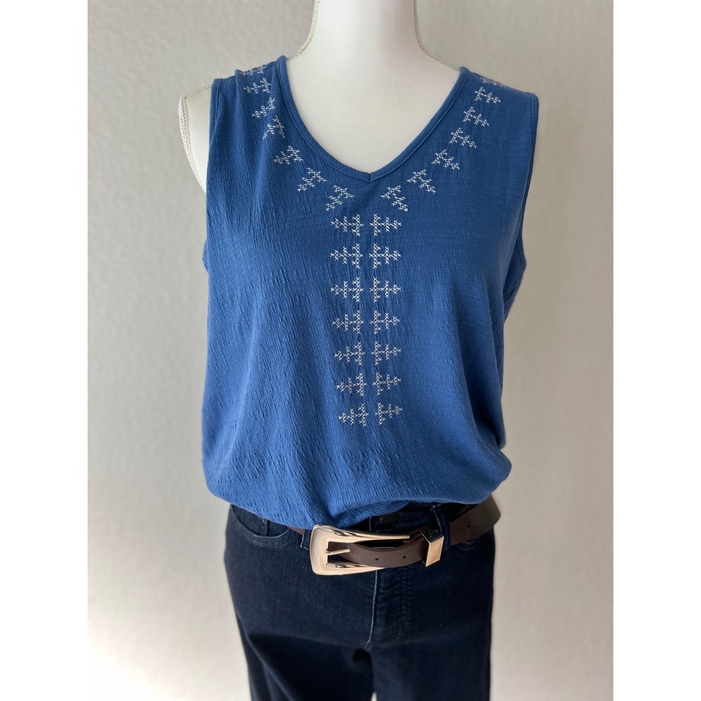 Bobeau Blue Embroidered V Neck Sleeveless Top Tank Medium